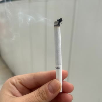 Marlboro Touch Blue İçinden Çıkan Sert Cisimler