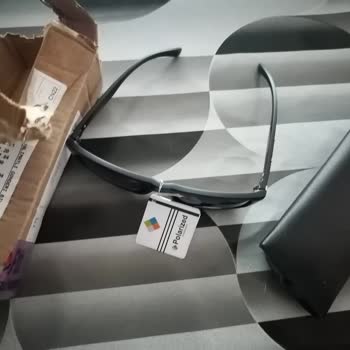 Millie-bobby.com Ayakkabı Yerine Gözlük Gönderdiler