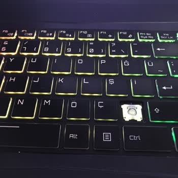 Monster Notebook Teknik Servis Yetersizliği