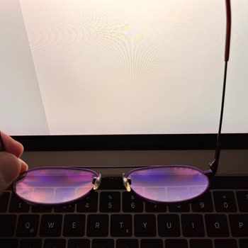 Nikon Hatalı Gözlük Camı