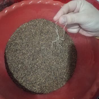 A101 Kaldem Marka Çayında Üzüm Sapı Ve Çuval İpi Buldum