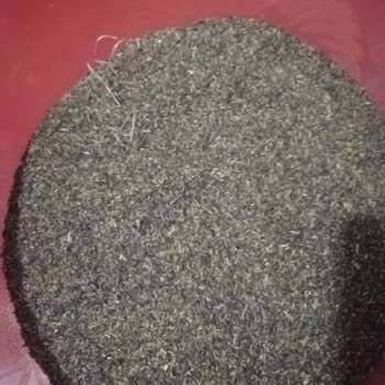 A101 Kaldem Marka Çayında Üzüm Sapı Ve Çuval İpi Buldum