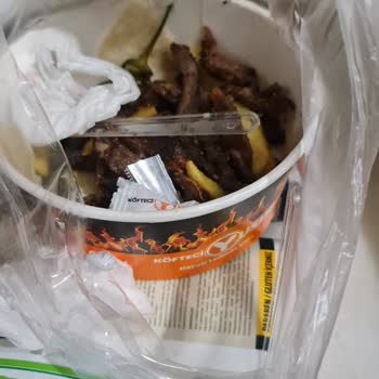 Köfteci Yusuf Eskişehir Büyük Dere Şubesi