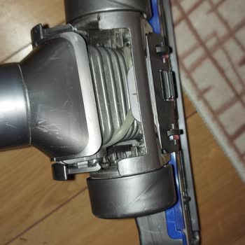 Dyson Big Ball Allergy 2 Süpürgemin Başlığı Kırıldı