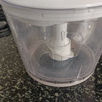 Arçelik'ten Alınan Bhr 6050 El Blender Setinin Bıçaklarının Paslanması