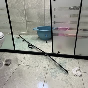 Depremzedeyim Yardım Bekliyorum Ama Dönüş Sağlanmadı.