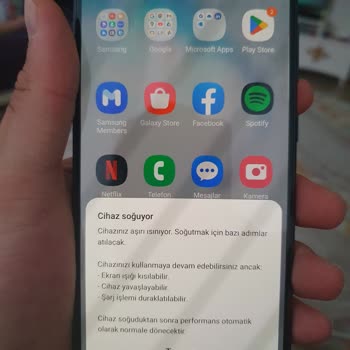 Samsung Telefon Cihaz Kendi Kendine İsindi Uyarısı Verip Kapanıyor
