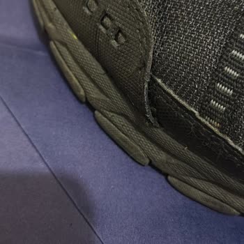 Skechers Outdoor Ayakkabı Dikişlerinin Açılması