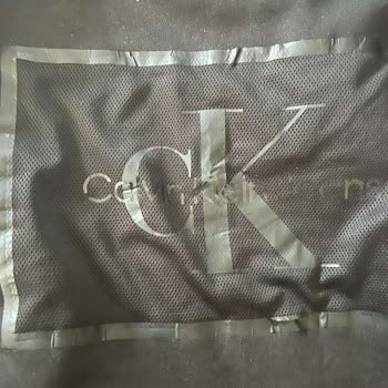 Exxe Selection İlk Ve Doğru Yıkamada Baskıları Kalkan Ürün Calvin Klein Sweat