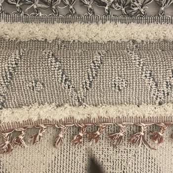 Apex Halı Saçak Rengi Kaçtı