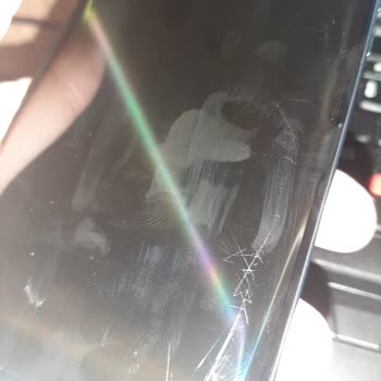 Honor X9a Ekran Çizik Sorunu