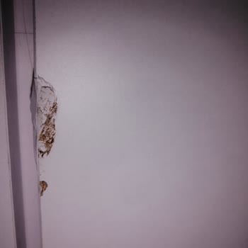 Ünüvar Konsept Kalitesiz Ve Deforme Ürün Satan Bir Mobilya Üreticisi