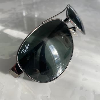 Ray Ban Gözlük Camı Soyulması
