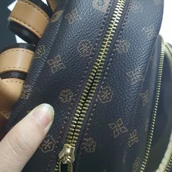 Pierre Cardin Giyim Pierre Cardin Canta Nasıl Bir Hafta Da Fermuar Bozuyor?