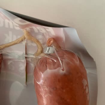 Erşan Et ‘ten Aldığım Sucuk Köpürmüş