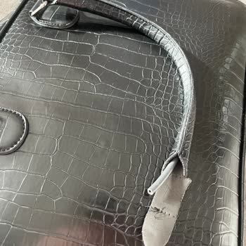 FLO Ayakkabı 20 Günde Kullanılmaz Hale Gelen Çanta