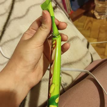 Eti Gıda Çikolata Aldım Ve Rengi Değişikti