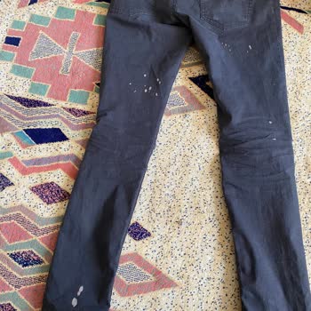 A101 Kapağı Açık Kalmış Çamaşır Suyu Pantolonumu Mahvetti