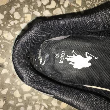 FLO'dan Us Polo Markalı Ayakkabının İç Ve Dış Tabanında Parçalanma