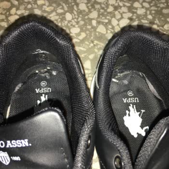 FLO'dan Us Polo Markalı Ayakkabının İç Ve Dış Tabanında Parçalanma