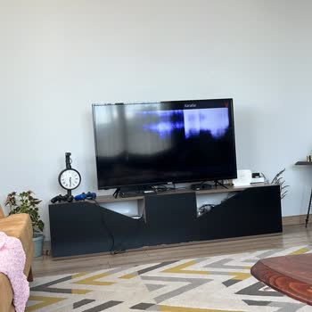 Vestel TV Ekran Paneli Bozuldu