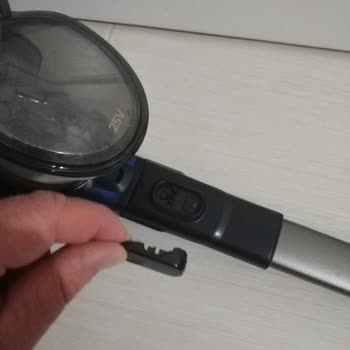 Philips Ev Aletleri Dikey Süpürge 8000 Serisi Kalitesiz Parça Sorunu