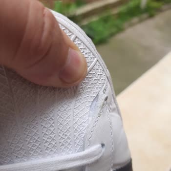 Adidas Shoes Show Counterfeit Quality and Poor Material