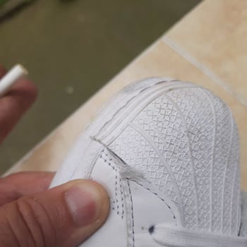 Adidas Shoes Show Counterfeit Quality and Poor Material