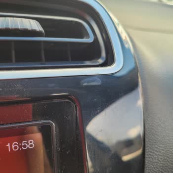 Glade Araba Kokusu Aracıma Zarar Verdi