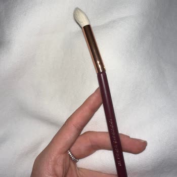 Nascita Makyaj Fırçaları İlk Yıkamada Kırıldı Ve Boyası Aktı