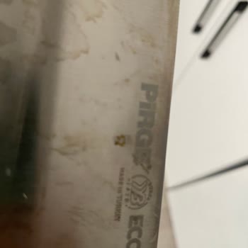 Pirge Bıçakları Bilinen Bir Markanın Bıçağından Beklenmeyen Bir Sorun: Paslanma!
