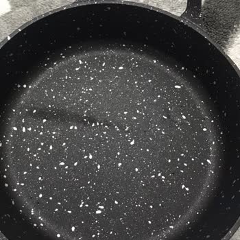 Renklievimonline Instagram Hesabından Tava Aldık Hatalı Çıktı