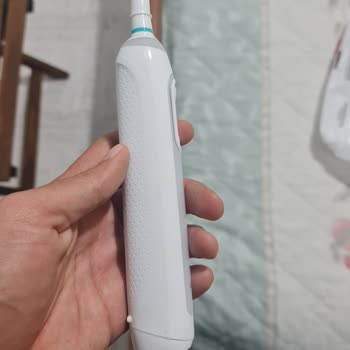 Oral-B Genius X Yapay Zeka Destekli Diş Fırçası (A101 Online Mağaza)