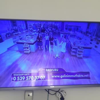 Arçelik LCD TV Renk Bozukluğu Var İlk Günden Beri
