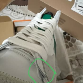 Nike.comdan Aynı Üründen 2. Siparişimin De Defolu Gelmesi