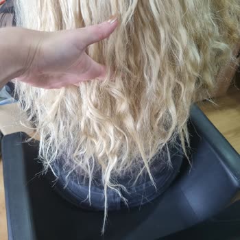 The Mood Hair Designer Studio (Eskişehir) Saçlarımı Yaktı