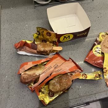 Magnum Dondurmaların Bozuk Ve Yapış Yapış Olması