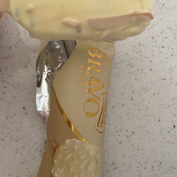 Golf Dondurma Üründen Çıkan Yabancı Madde