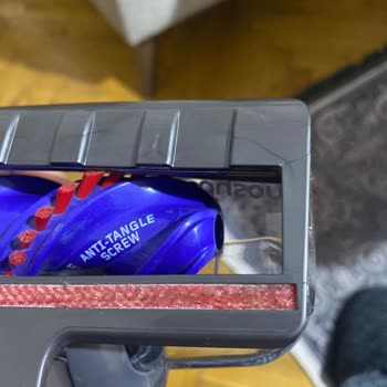 Dyson Ürün Başlığı Çatlak Çıktı