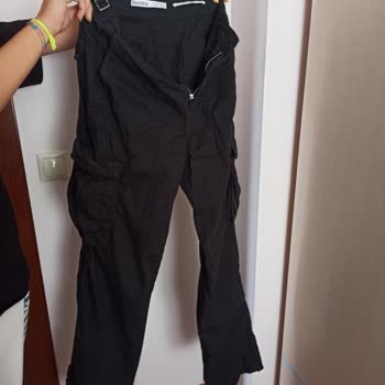 Bershka Pantolon Dikişi Yamuk