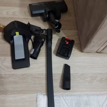 Media Markt Bosch Marka Dikey Şarjlı Süpürgenin Kutudan Çıkmaması