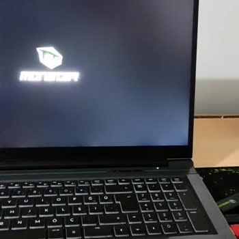 Monster Tulpar T7 V20.5.6 Ürününde Işık Sızması