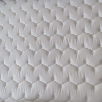 Lova Yatakta Çökmeler Var