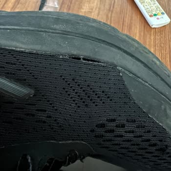 Skechers Shoe Warranty Denied, Seeking Help For Undone Stitching