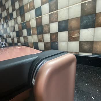 Amazon Defolu, Kullanılmış Ve Çizikleri Olan Tost Makinesi