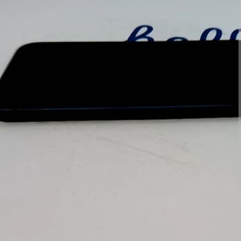 iPhone Apple Telefonun Boyası Attı