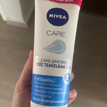 Nivea Yüz Temizleme Jeli Yüzümü Kızarttı