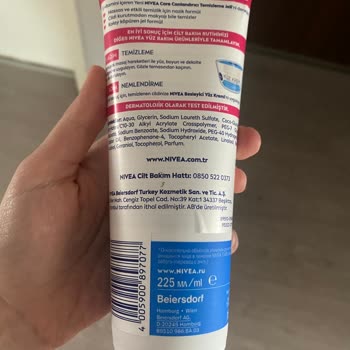 Nivea Yüz Temizleme Jeli Yüzümü Kızarttı