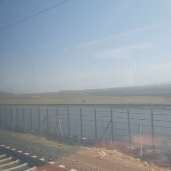 TCDD Hızlı Tren Sürekli Duruyor