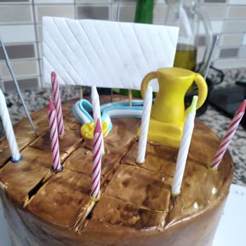 Şölen Pastanesi Narlıdere Doğum Günü Pasta Hayal Kırıklığı